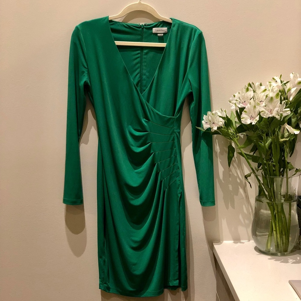 Calvin Klein green ruched dress size 2/4